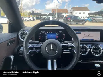 MERCEDES-BENZ CLA 200 AMG 18  Fahr-Assi Keyless Ambiente LED