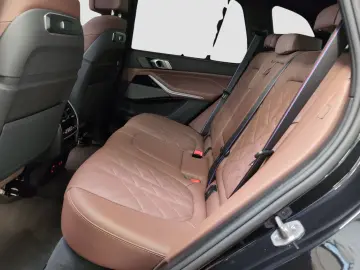 BMW X5 xDrive40d M Sport Standheizung AHK Harman K