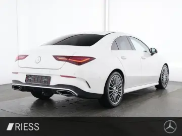 MERCEDES-BENZ CLA 180 Cp AMG ADV  PANO W-PAKET RFK KEYLESS