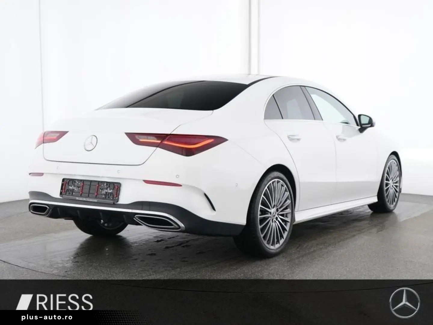 MERCEDES-BENZ CLA 180 Cp AMG ADV  PANO W-PAKET RFK KEYLESS