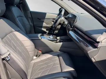 BMW 520d xDrive MSp Ventilation 360 H&K DAProf HUD