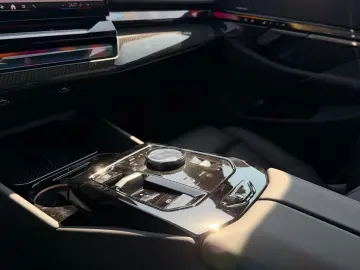 BMW 520d xDrive MSp Ventilation 360 H&K DAProf HUD