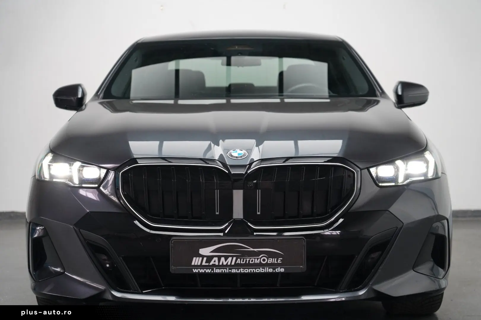 BMW 520d xDrive M Sport IconicGlow H&K 360 Ventil CARBON