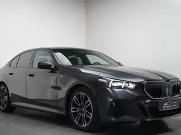BMW 520d xDrive M Sport IconicGlow H&K 360 Ventil CARBON