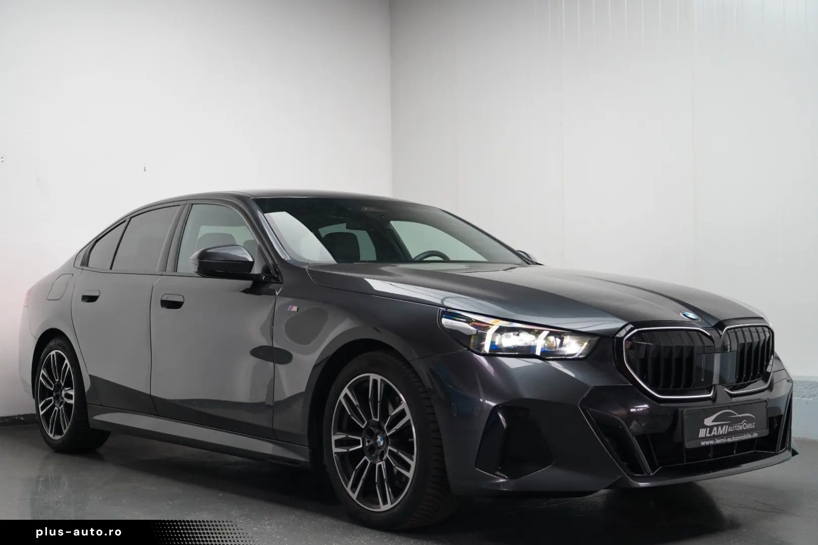 BMW 520d xDrive M Sport IconicGlow H&K 360 Ventil CARBON