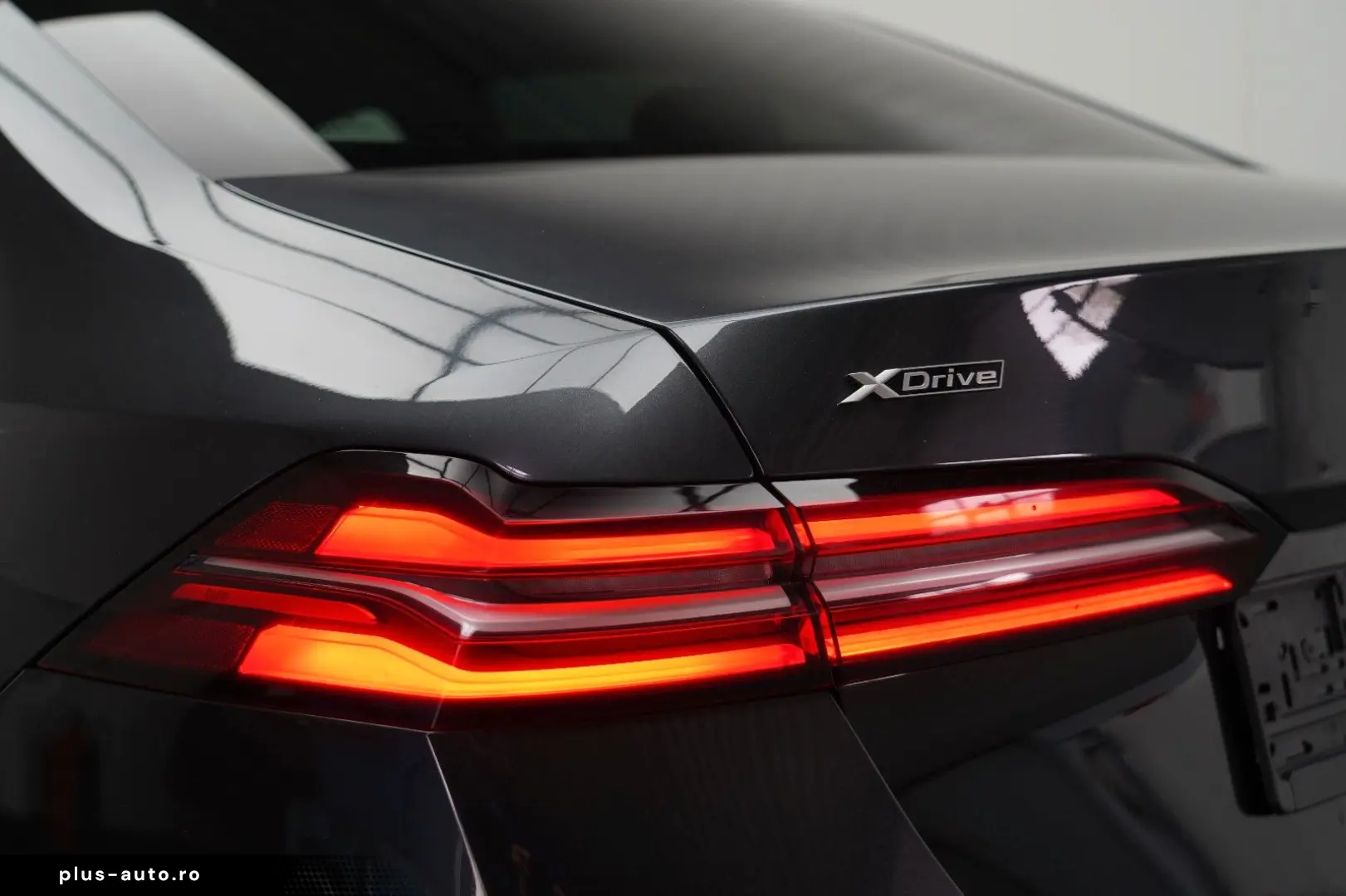 BMW 520d xDrive M Sport IconicGlow H&K 360 Ventil CARBON