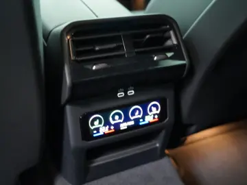 BMW 520d xDrive M Sport IconicGlow H&K 360 Ventil CARBON