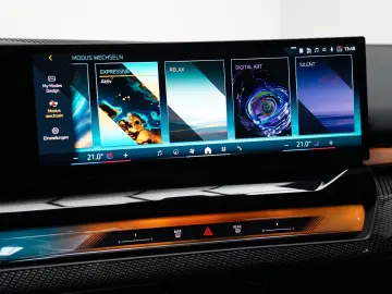 BMW 520d xDrive M Sport IconicGlow H&K 360 Ventil CARBON