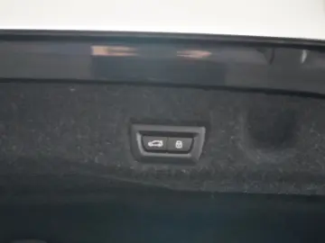 BMW 520d xDrive M Sport IconicGlow H&K 360 Ventil CARBON