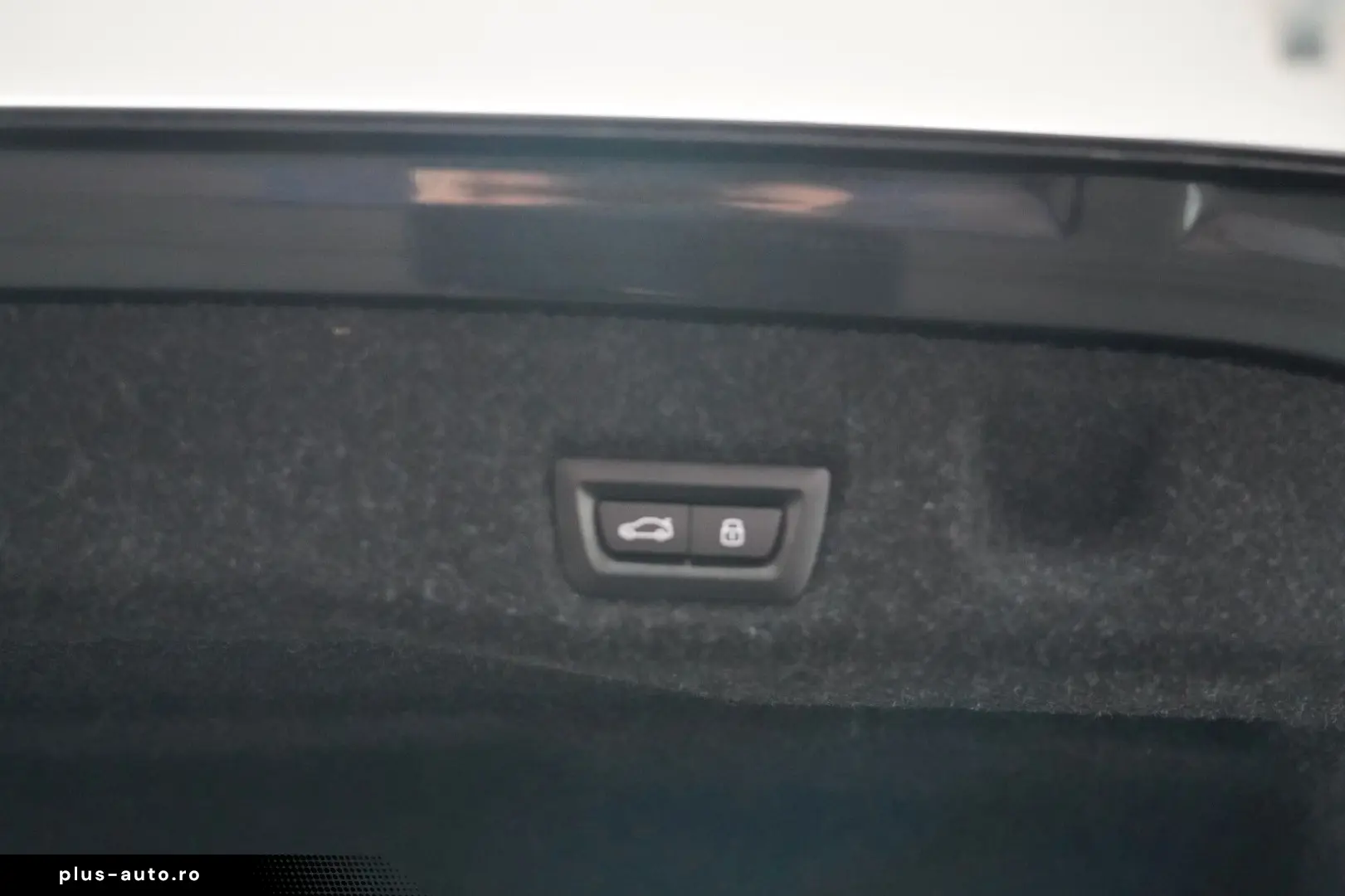 BMW 520d xDrive M Sport IconicGlow H&K 360 Ventil CARBON