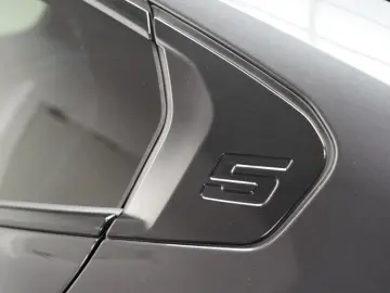 BMW 520d xDrive M Sport IconicGlow H&K 360 Ventil CARBON