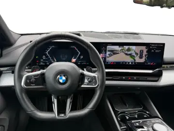 BMW 520d xDr MSp PRO Adaptive Susp IcGlow Ventil 360 DAProf