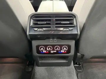 BMW 520d xDr MSp PRO Adaptive Susp IcGlow Ventil 360 DAProf