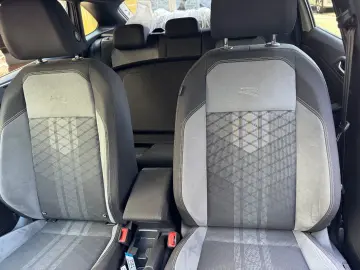 VW Taigo R-Line 1.0 TSI DSG BlackStyle Matrix Navi