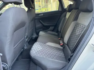 VW Taigo R-Line 1.0 TSI DSG BlackStyle Matrix Navi