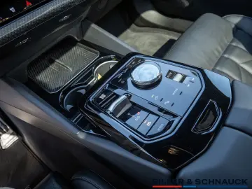 BMW 540d xDrive MSp 360  IcGlow Ventilation Bowers&Wilkins