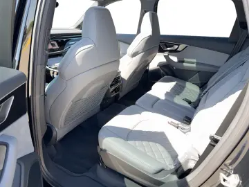 Audi Q7 PI S line 50 TDI quattro