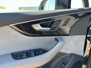 Audi Q7 PI S line 50 TDI quattro