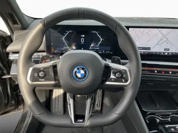 BMW 550e xDr MSp PRO AdaptiveSusp B&W IcGlow Ventil AuxHeat