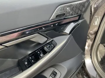 BMW 550e xDr MSp PRO AdaptiveSusp B&W IcGlow Ventil AuxHeat