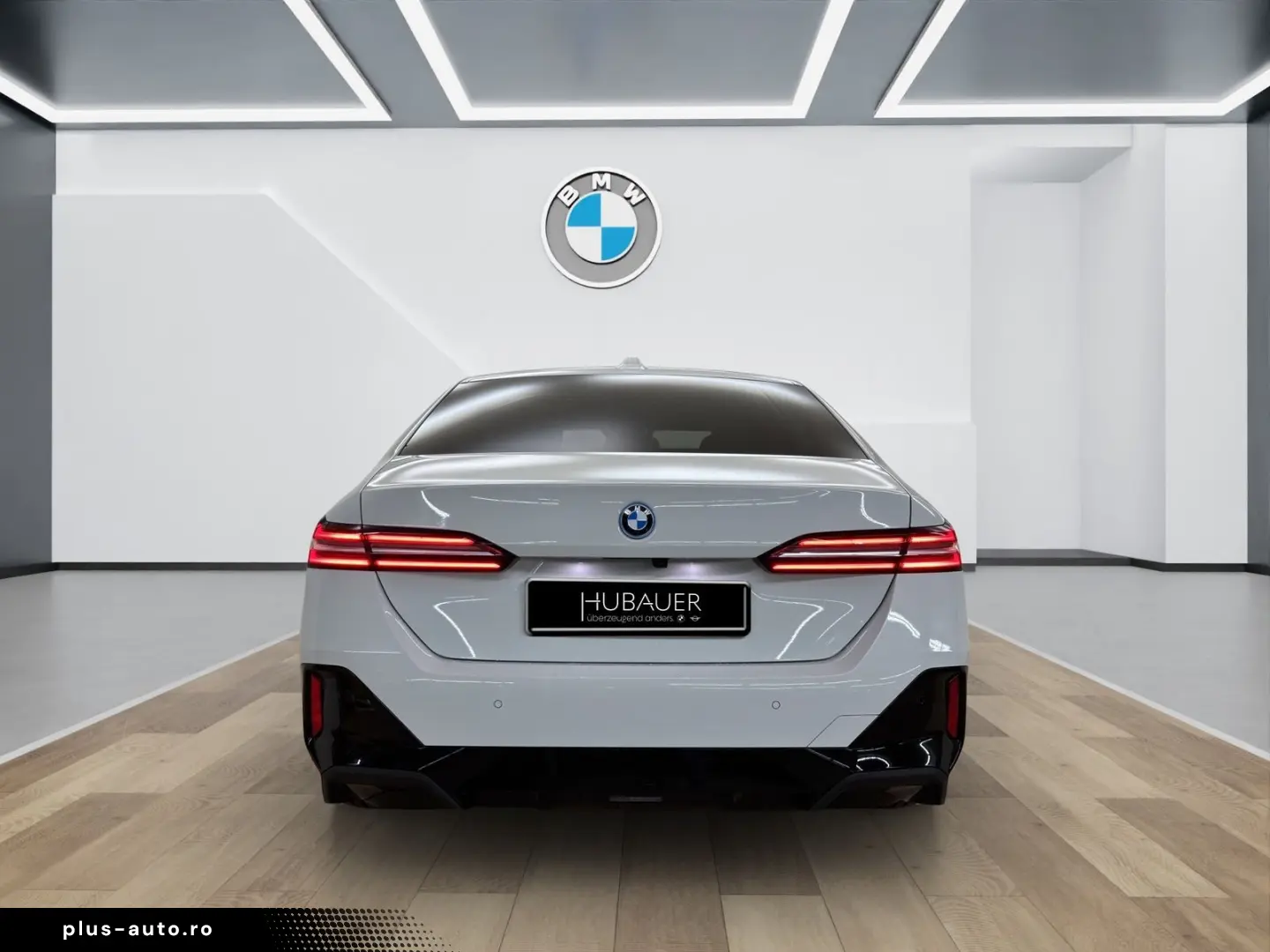 BMW 550e xDrive Limousine [M Sport  B&W Sound  AHK]