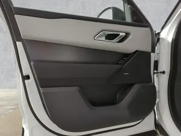 LAND ROVER Range Rover Velar P400e Dynamic SE WINTER-PAKET