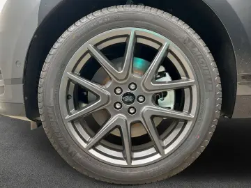 LAND ROVER Range Rover Velar P400e Dynamic SE