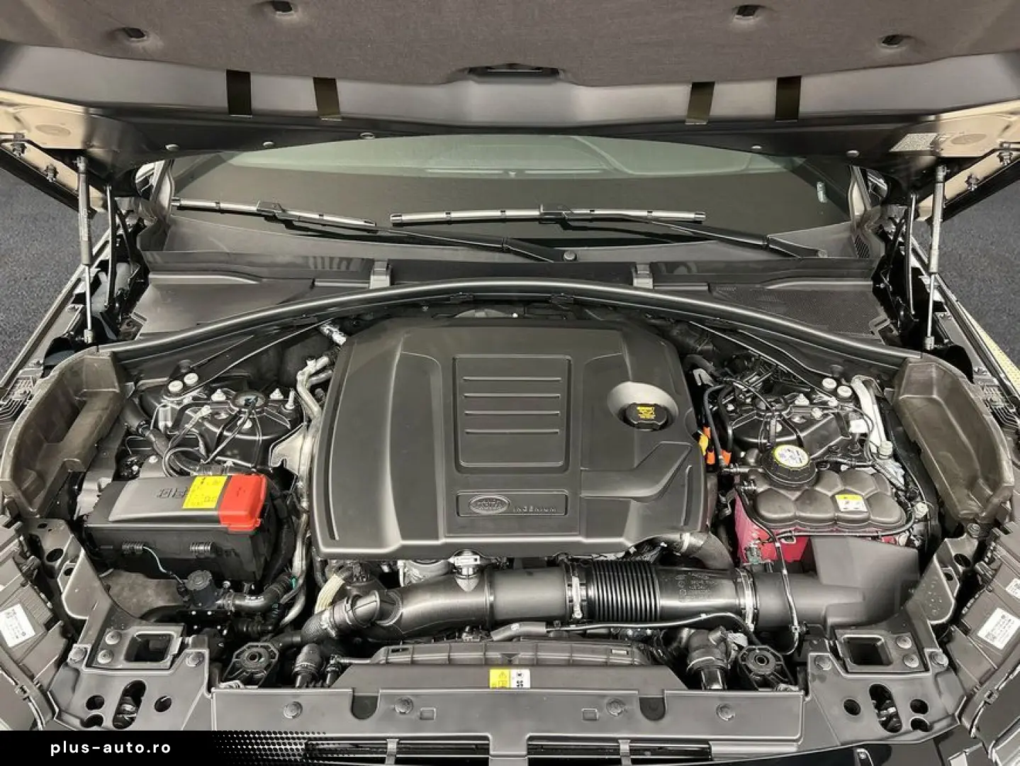 LAND ROVER Range Rover Velar P400e Dynamic SE