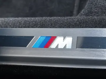 BMW 750e xDrive M Sport TV HUD PANO ACC 360 KAM RFK