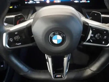 BMW 520 i  M Sport AHK HUD PANO