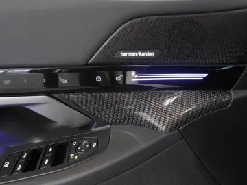 BMW 520 i  M Sport AHK HUD PANO