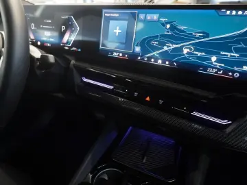 BMW 520 i  M Sport AHK HUD PANO