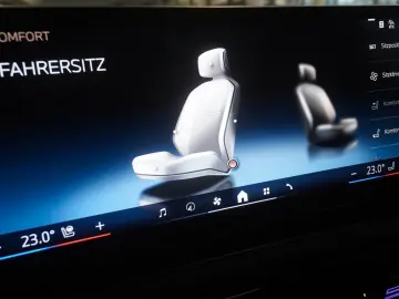 BMW 520 i  M Sport AHK HUD PANO