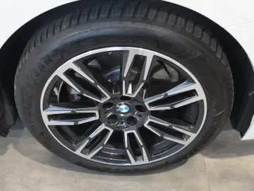 BMW 520 i  M Sport AHK HUD PANO