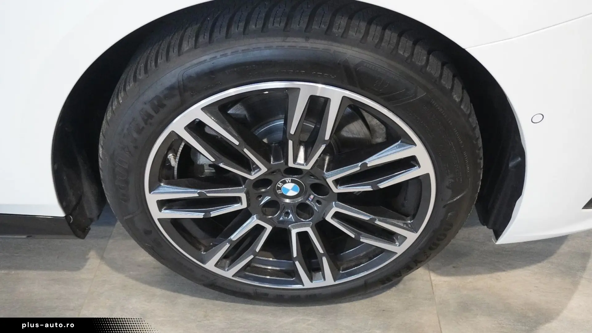 BMW 520 i  M Sport AHK HUD PANO