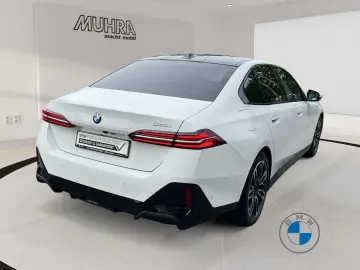 BMW 520i Limousine M Sport Pano AHK DA PA  HUD