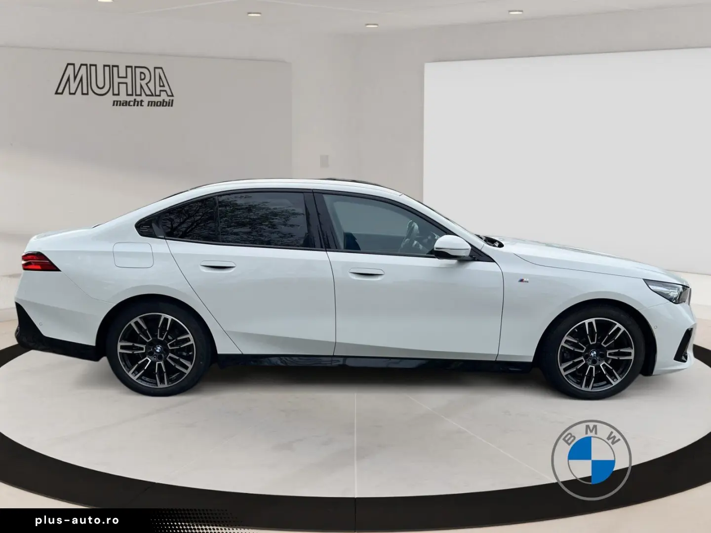 BMW 520i Limousine M Sport Pano AHK DA PA  HUD
