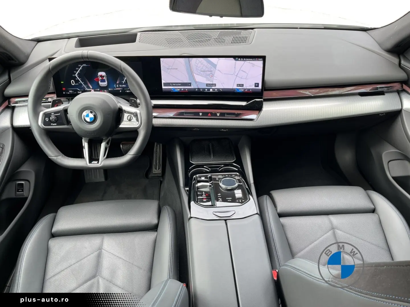 BMW 520i Limousine M Sport Pano AHK DA PA  HUD