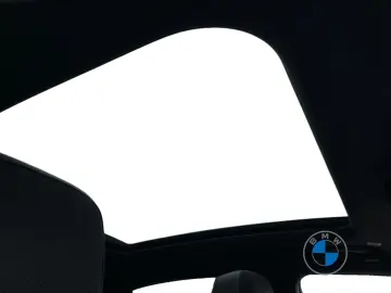 BMW 520i Limousine M Sport Pano AHK DA PA  HUD