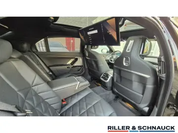 BMW 740d xDrive M Sport TV