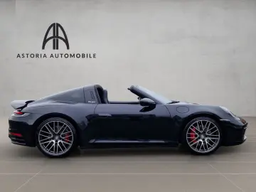 PORSCHE 992 Targa 4S Approved 14w Chrono SAGA 14w 360