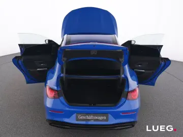 Mercedes-Benz CLA 180 PROGRESSIVE NIGHT 18''-AMG