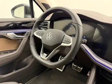 VW Touareg V6 TDI Autom. 4M R-Line LuftPano22Dyn