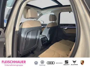 VW Touareg 3.0 TDI 4M R-Line Matrix AHK Pano 22&apos&hellip;