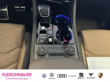VW Touareg 3.0 TDI 4M R-Line Matrix AHK Pano 22&apos&hellip;