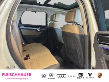 VW Touareg 3.0 TDI 4M R-Line Matrix AHK Pano 22&apos&hellip;