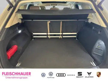 VW Touareg 3.0 TDI 4M R-Line Matrix AHK Pano 22&apos&hellip;