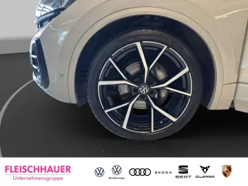 VW Touareg 3.0 TDI 4M R-Line Matrix AHK Pano 22&apos&hellip;