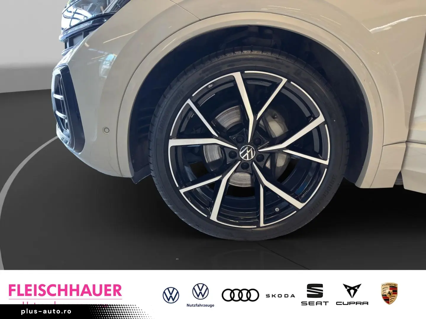 VW Touareg 3.0 TDI 4M R-Line Matrix AHK Pano 22&apos&hellip;