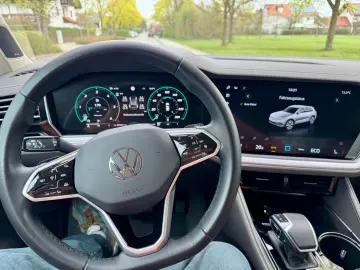 VW Touareg 3.0 V6 TDI 210kW 4MOT Tiptr. Eleganc...